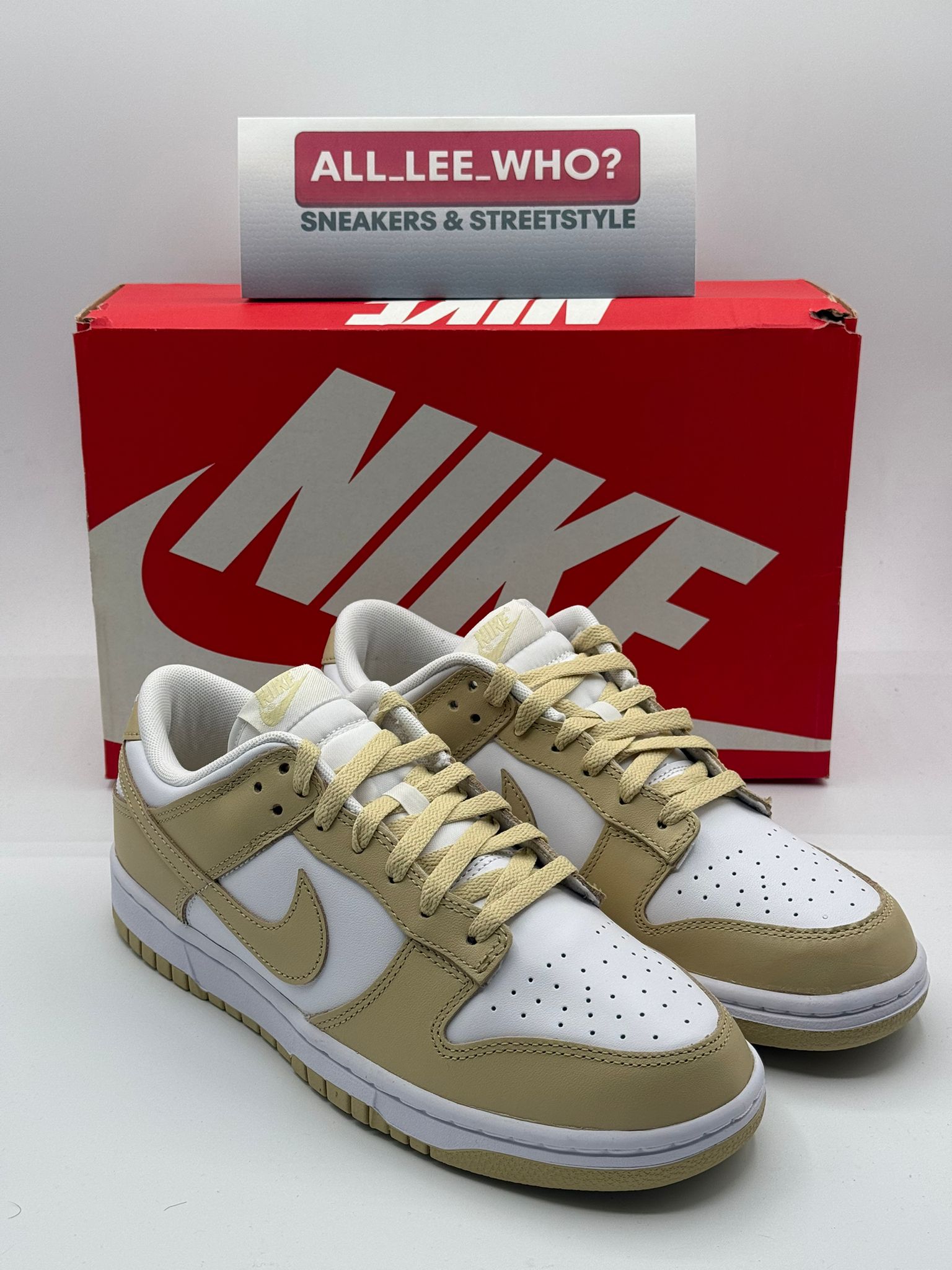 Nike Dunk Low "Team Gold"
