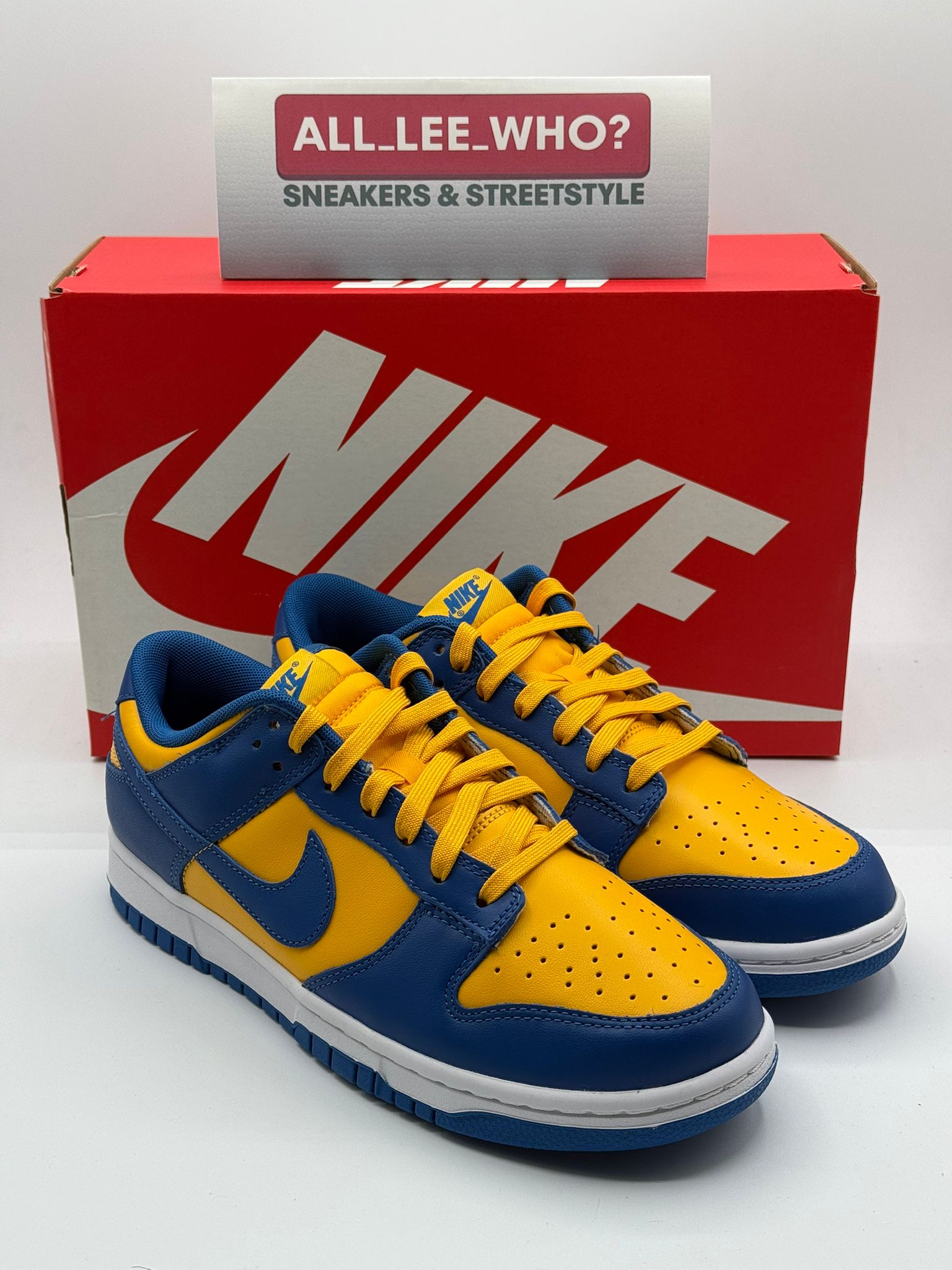 Nike Dunk Low "UCLA"