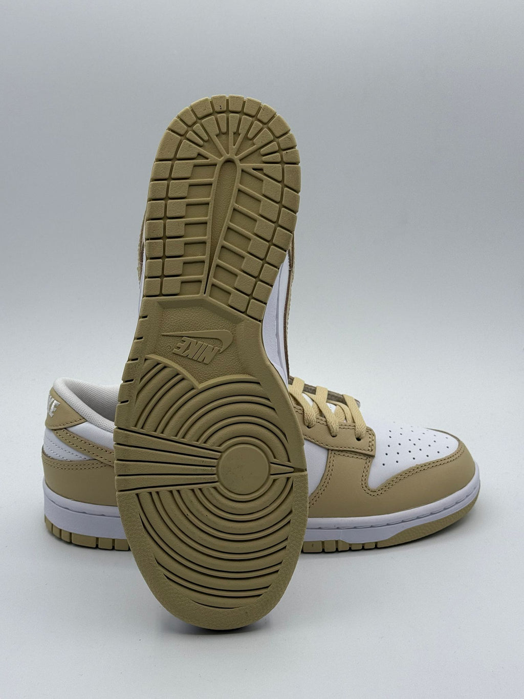 Nike Dunk Low "Team Gold"