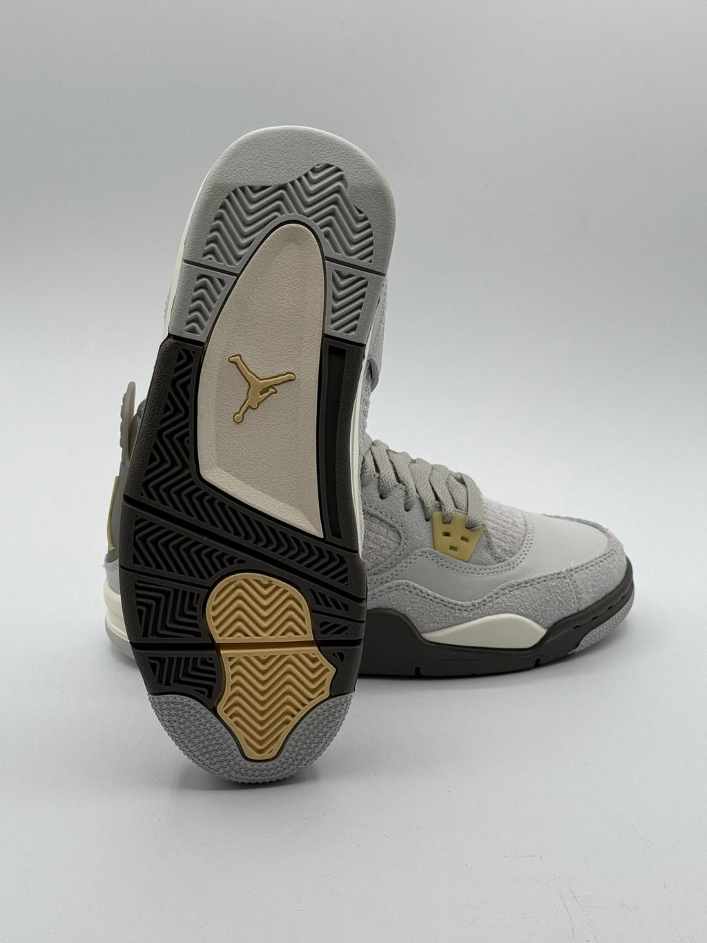 Nike Air Jordan 4 "Craft Grey Photon Dust SE"
