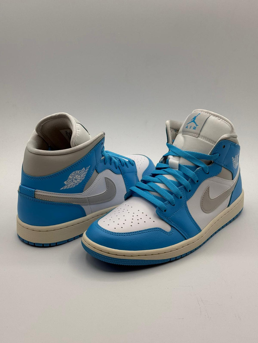Nike Air Jordan 1 Mid "Dark Powder Blue/White Sail"
