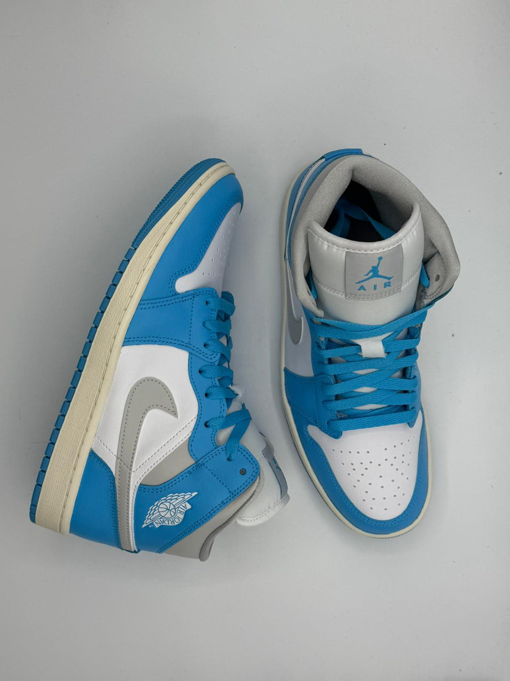 Nike Air Jordan 1 Mid "Dark Powder Blue/White Sail"