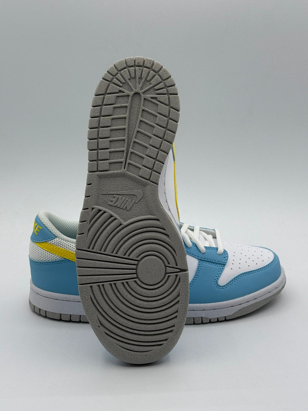 Nike Dunk Low "Homer Simpsone"