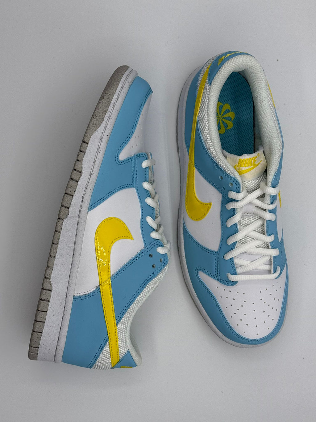 Nike Dunk Low "Homer Simpsone"