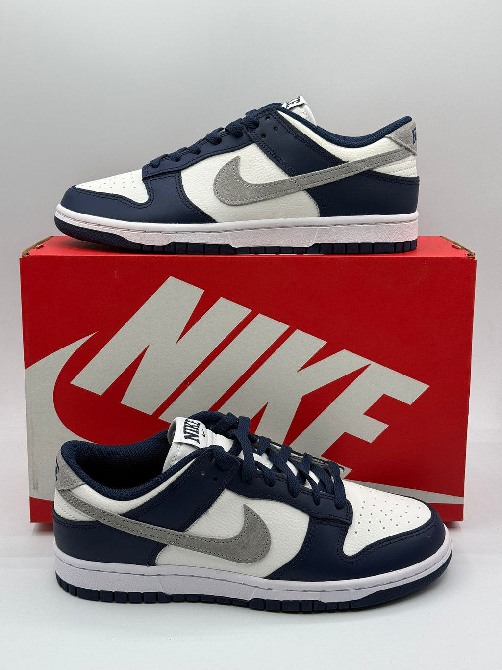 Nike Dunk Low "Midnight Navy Smoke Grey"