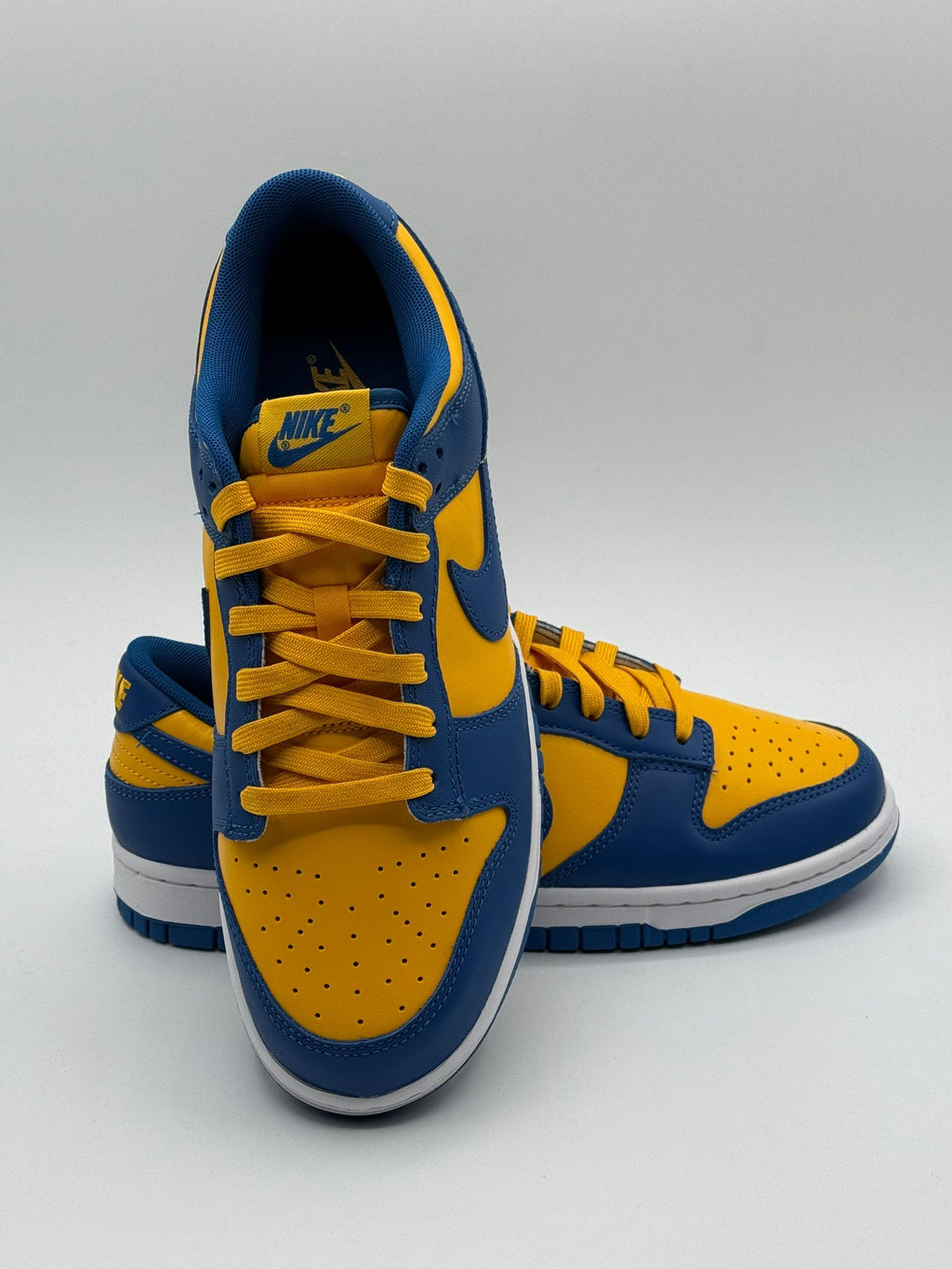 Nike Dunk Low "UCLA"