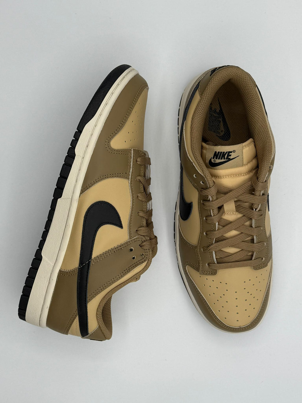 Nike Dunk Low "Driftwood"