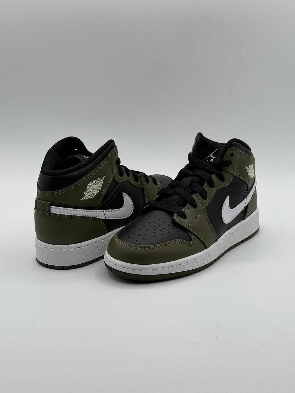 Nike Air Jordan Mid "Black Medium Olive"