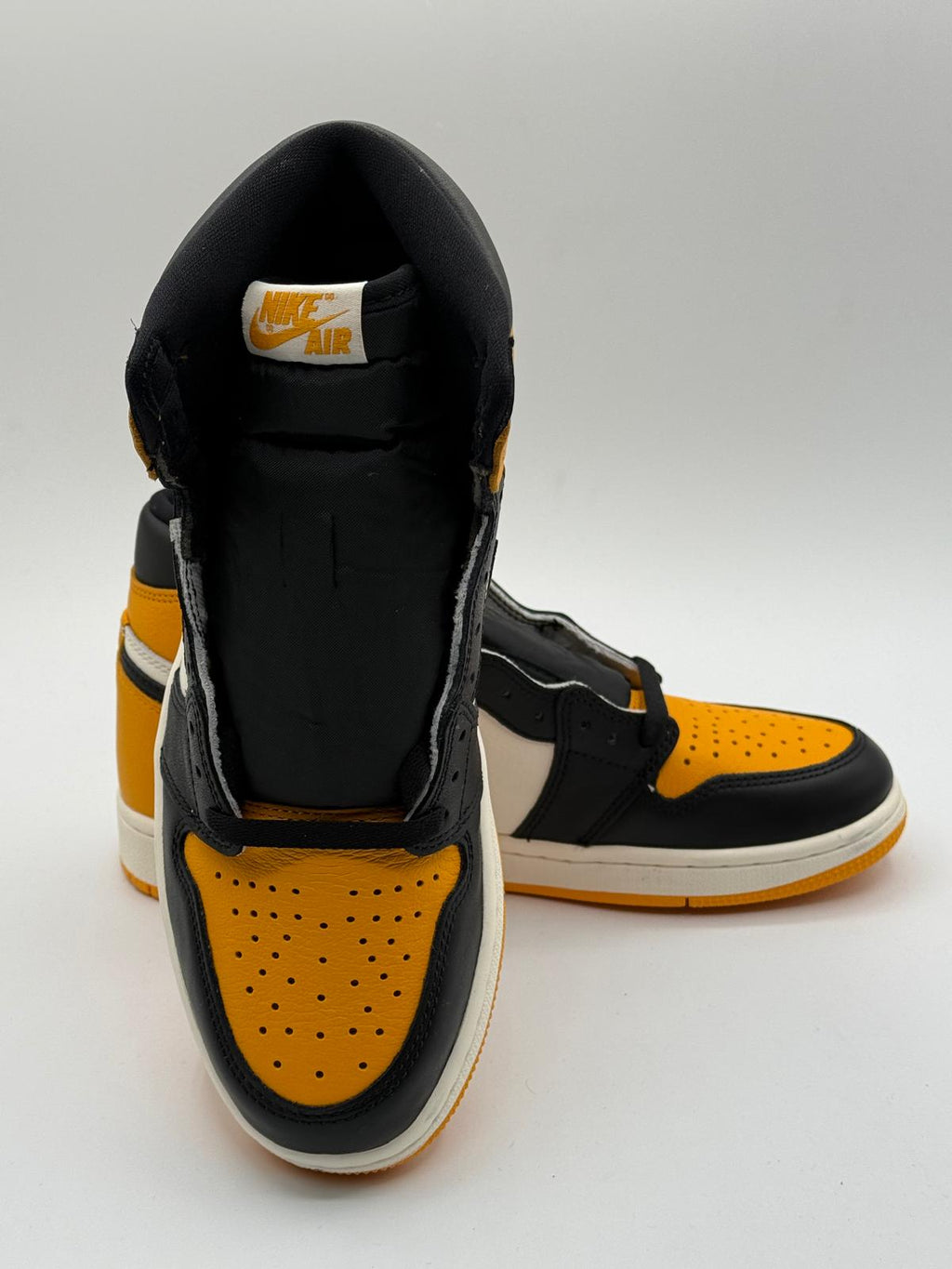 Nike Air Jordan 1 High OG "Taxi Yellow"