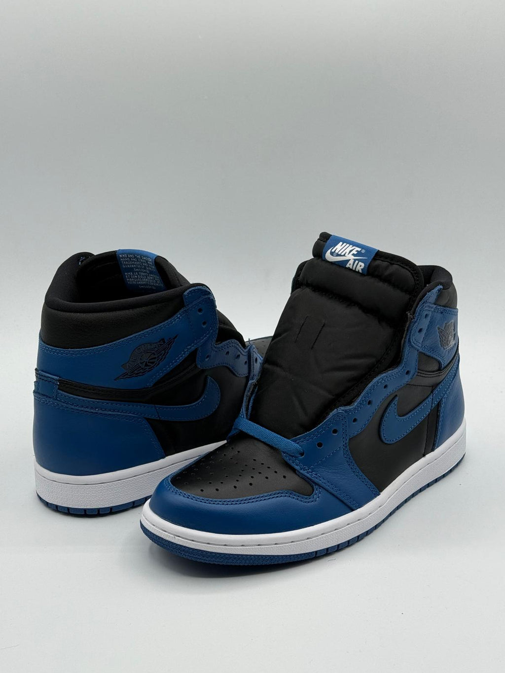 Nike Air Jordan 1 High OG "Marine Blue"