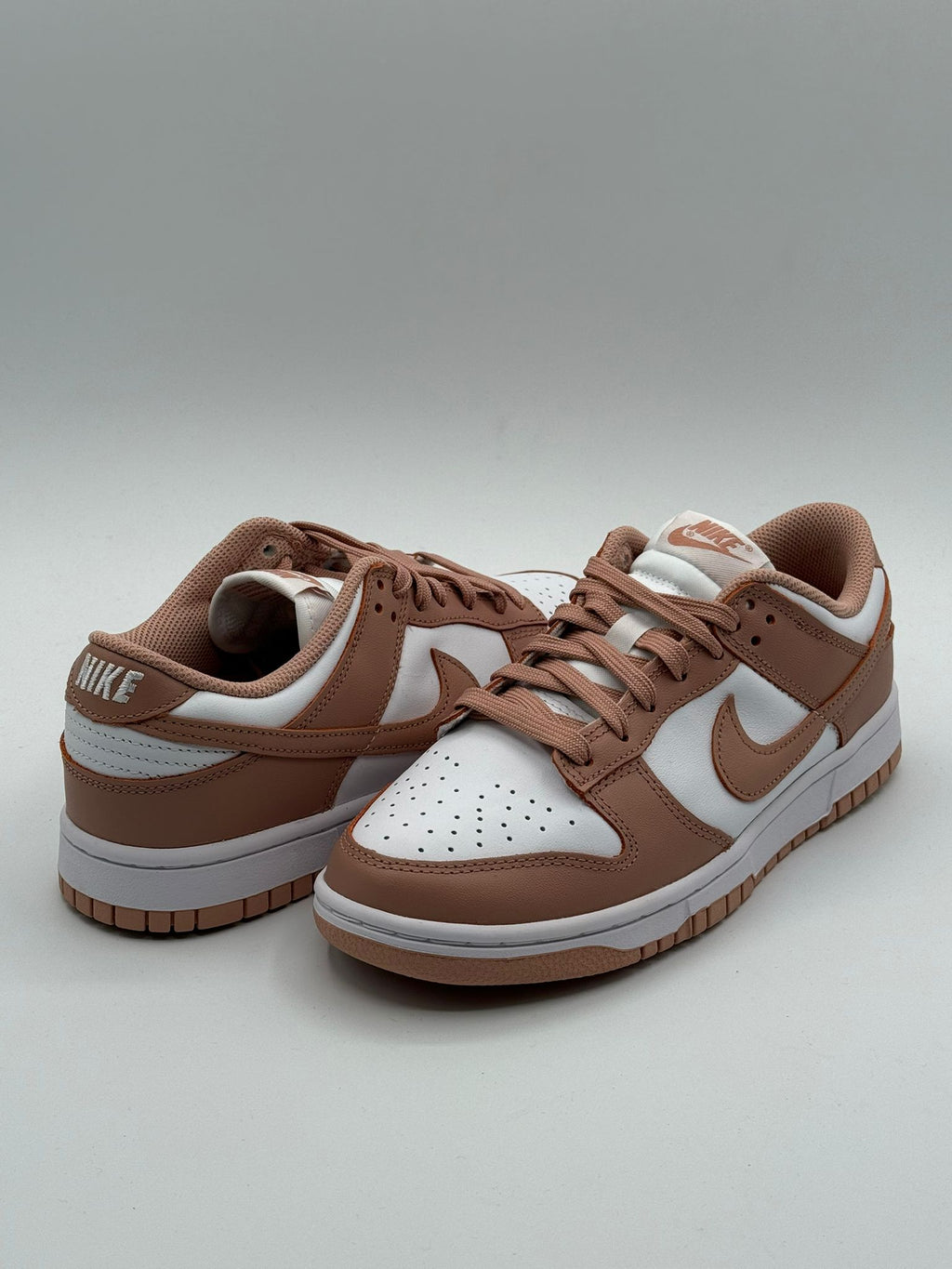 Nike Dunk Low "Rose Whisper "